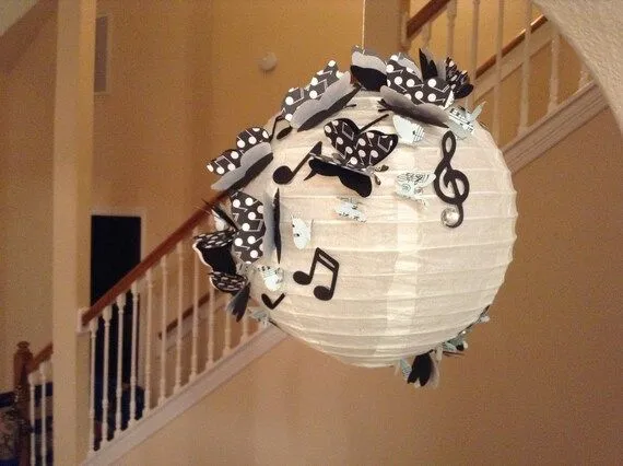 8 All That Jazz paper lantern butterfly lantern por New8eginnings