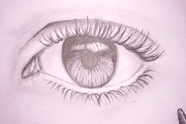 Más allá del arcoíris gris: Practicando dibujo de anatomía humana