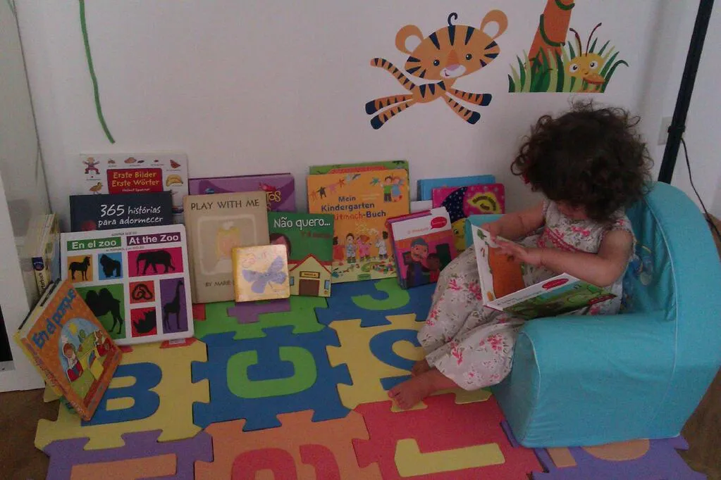 Mas Alla del Rosa o Azul: Rincón de Lectura Para Bebes... Mas Alla del Rosa o Azul: Rincón de Lectura Para Bebes...