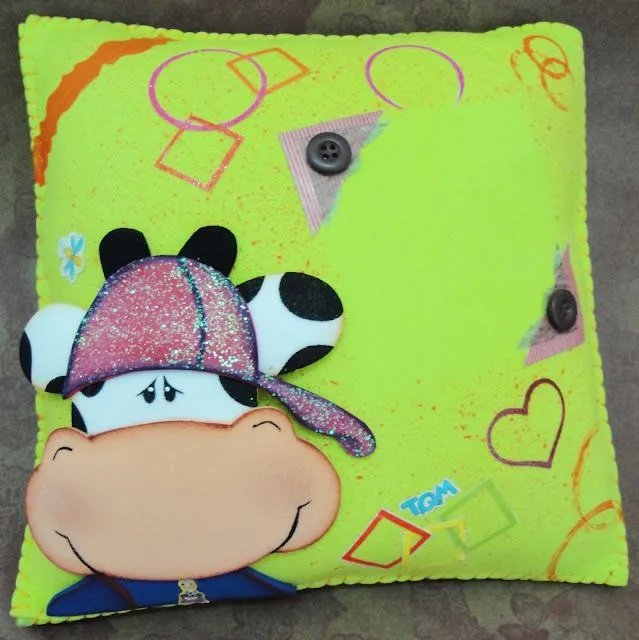 Almohadas hechas en foami - Imagui