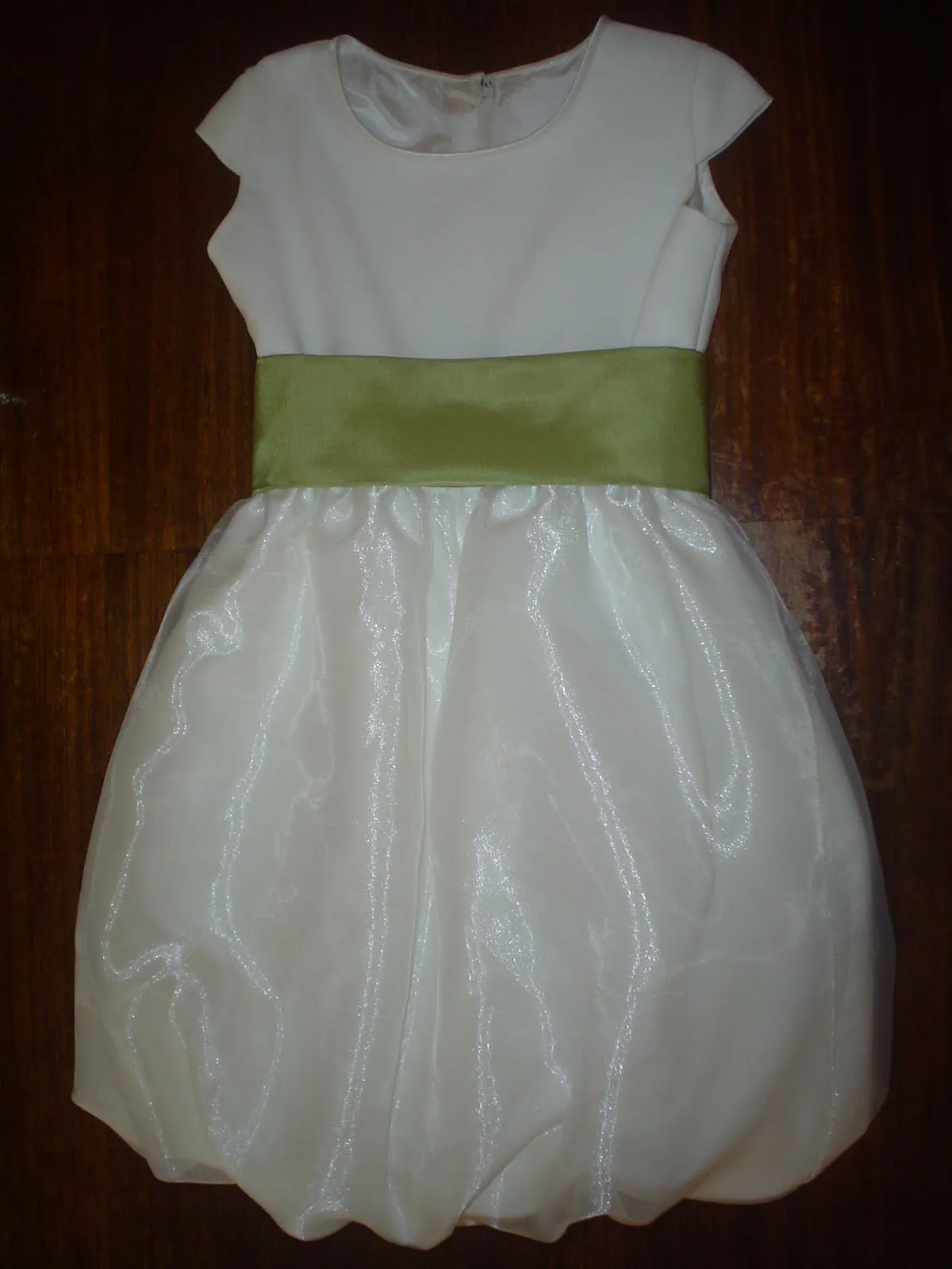 ALTA COSTURA: Vestidos de Pajecitas de Bodas ALTA COSTURA: Vestidos de Pajecitas de Bodas