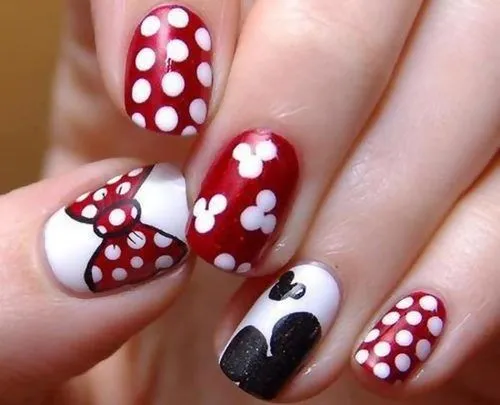 Uñas decoradas con Minnie - Imagui