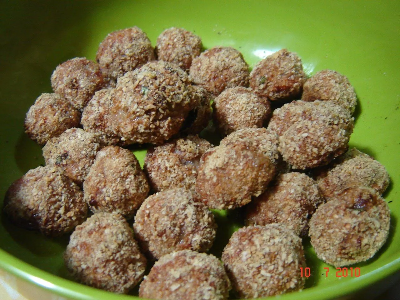 Amanda Vistuer: Bolitas para copetín Amanda Vistuer: Bolitas para copetín