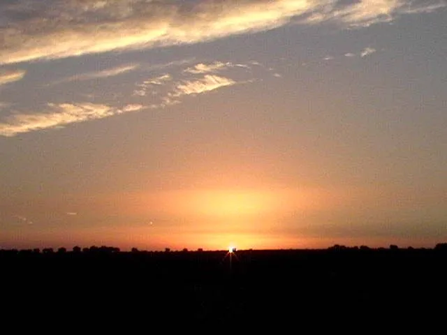 Amanecer en el campo Amanecer en el campo