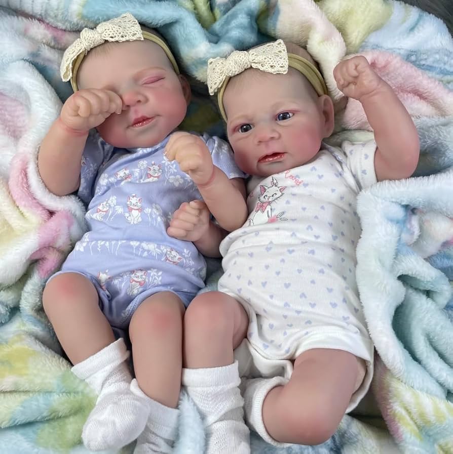 Amazon.com: RXDOLL Muñecas de bebé recién nacidas realistas de 18 pulgadas,  gemelas y niñas, muñeca gemela recién nacida, cuerpo suave, muñecas de bebé  reales que se ven reales de silicona, bebés, gemelos :
