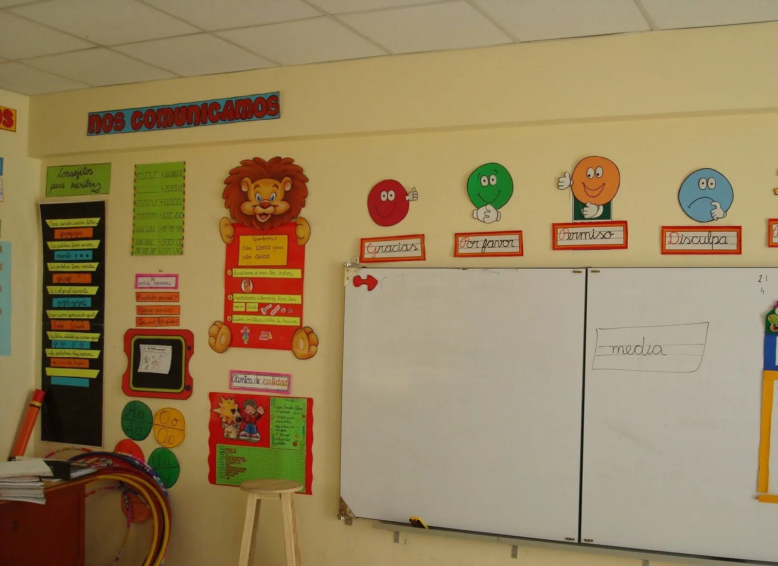 AMBIENTACIÓN DE AULA DE PREESCOLAR