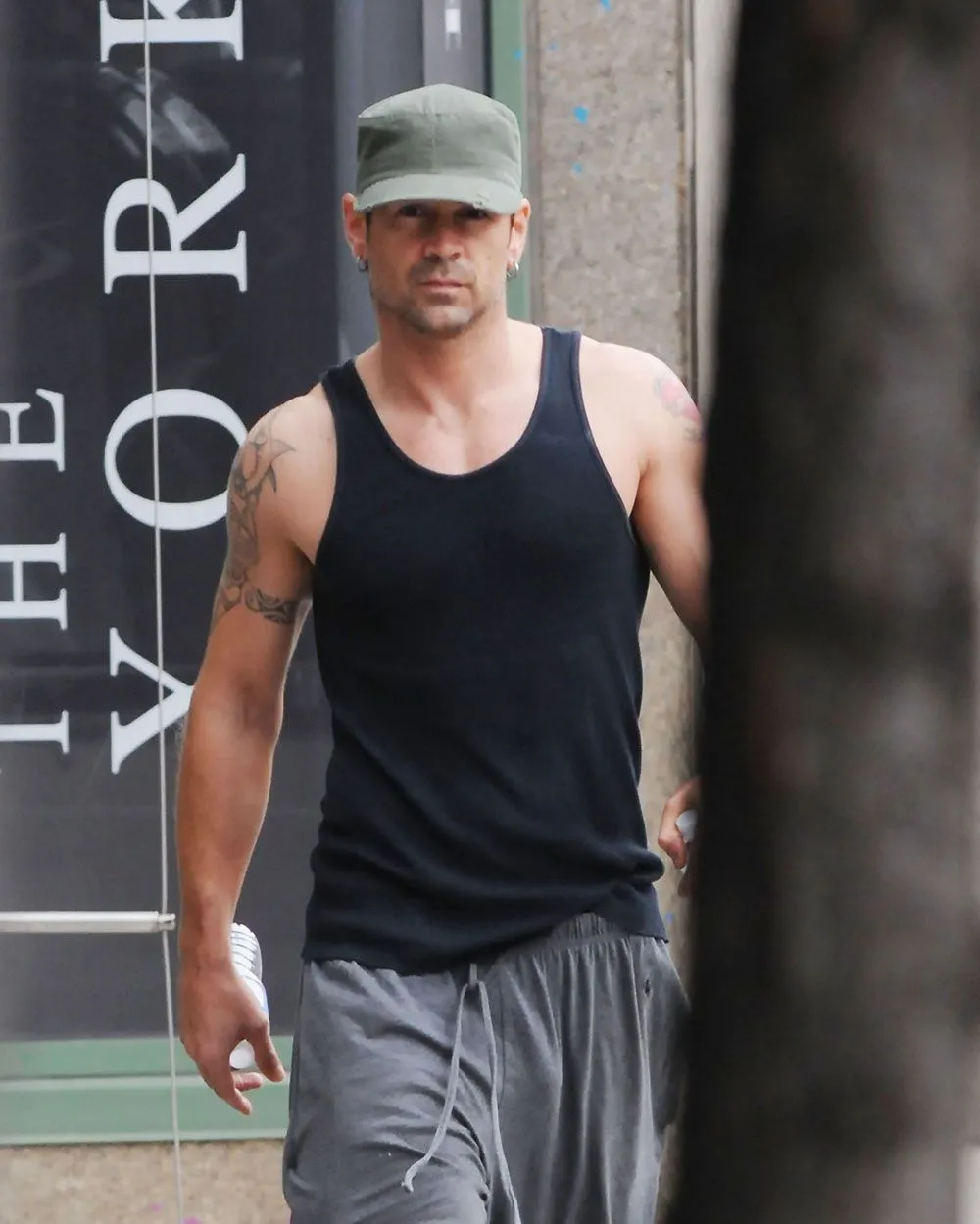 Ambrogio Sarfati: Ryan Gosling Arms