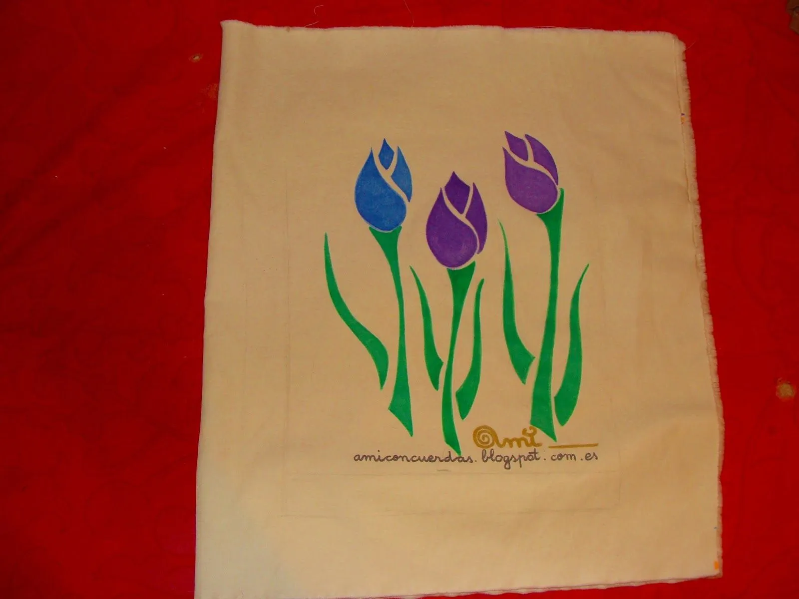 ______ Ami: BOLSAS DE TELA PINTADAS A AMANO: TULIPANES Y AMAPOLAS