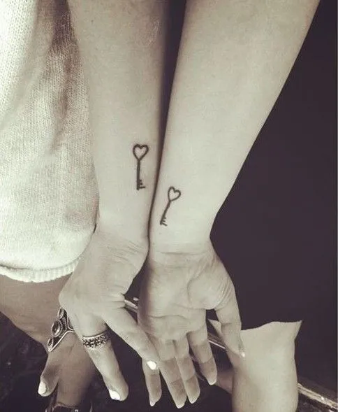 amigas - Tatuajes para Mujeres
