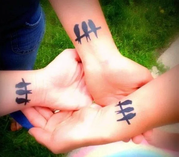 amigas - Tatuajes para Mujeres