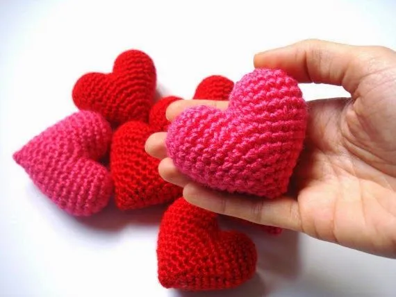 corazon amigurumi | Aprender manualidades es facilisimo.com corazon amigurumi | Aprender manualidades es facilisimo.com
