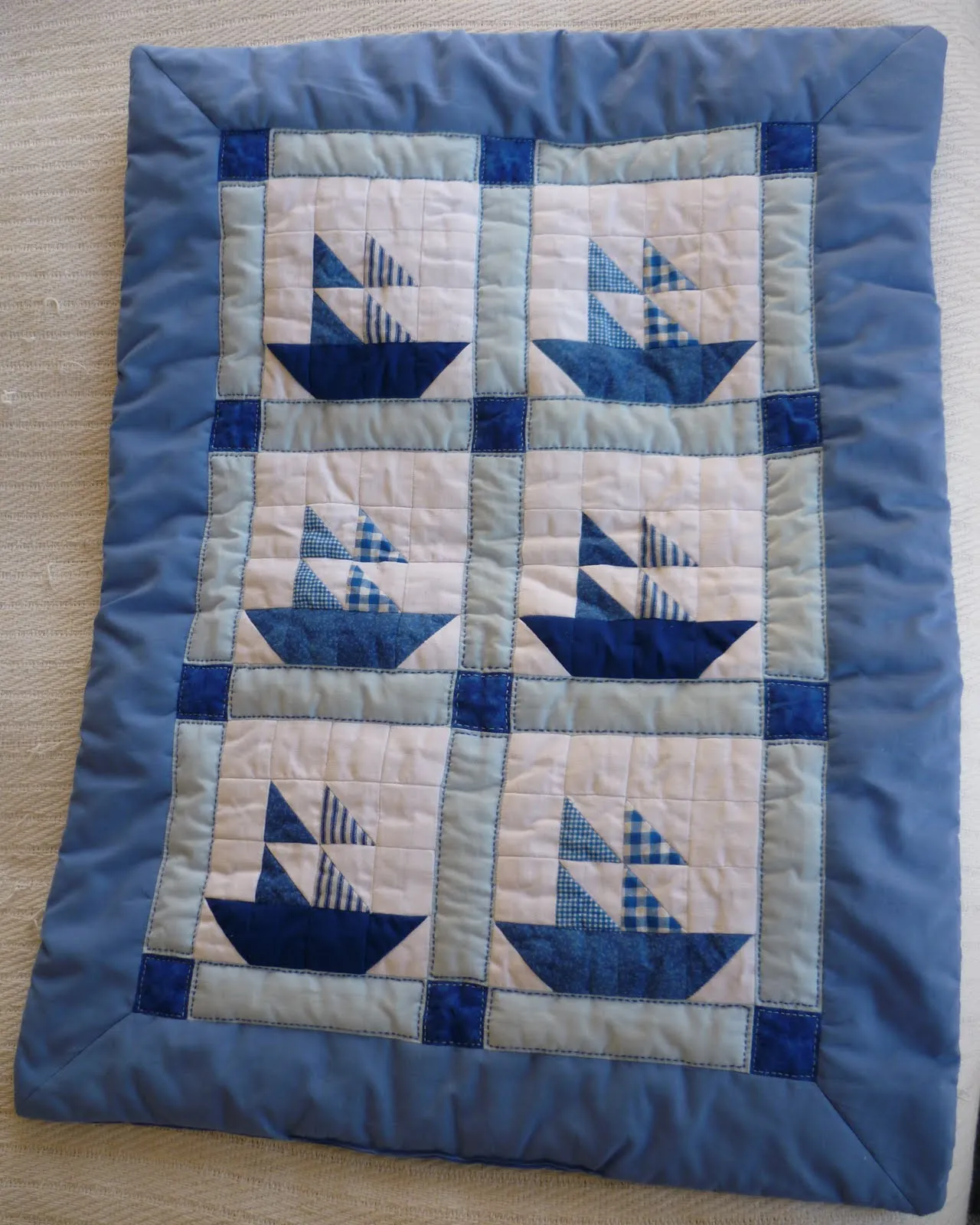 Amilú Creaciones: Colchas Bebé Patchwork