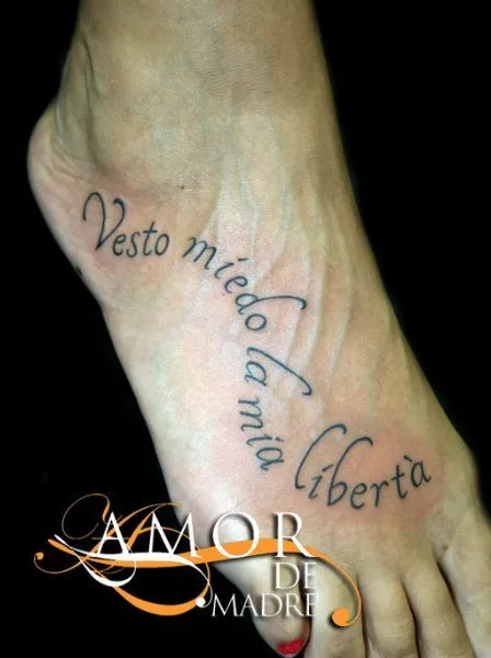 AMOR DE MADRE - Portada
