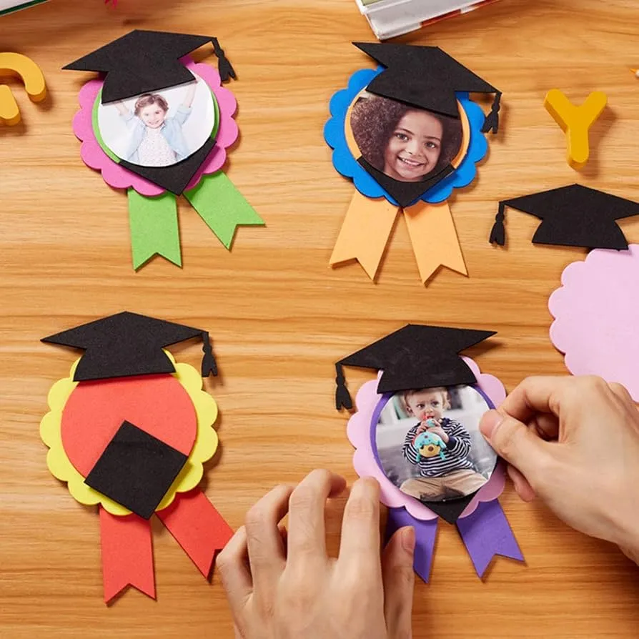 Amosfun Medalla de graduación para niños, hecho a mano, para hacer manualidades (color al azar) : Amazon.com.mx: Hogar y Cocina Amosfun Medalla de graduación para niños, hecho a mano, para hacer manualidades (color al azar) : Amazon.com.mx: Hogar y Cocina