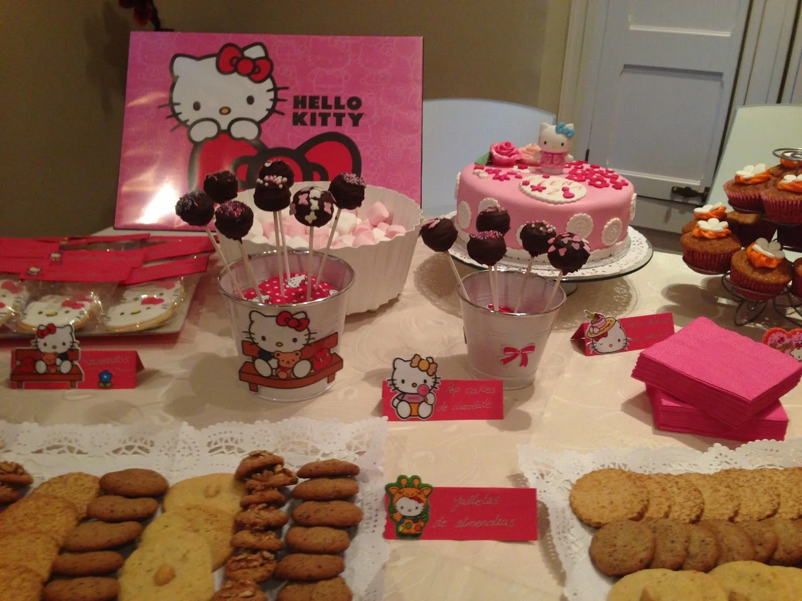 Andalasia Cakes: Mesa Dulce Hello Kitty