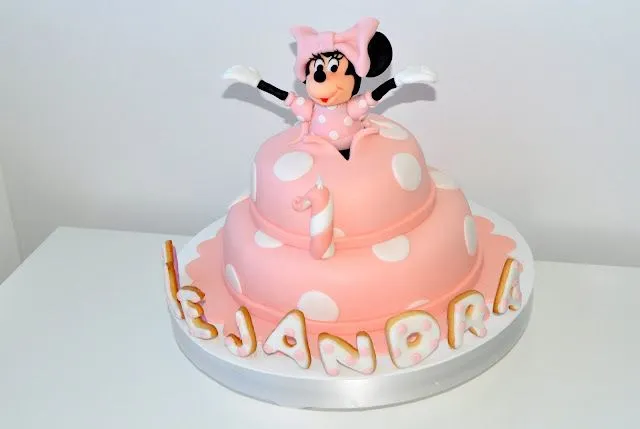 ANDALUCIA - LAS TARTAS DE MARIANA: TARTA DE MINNIE PASO A PASO