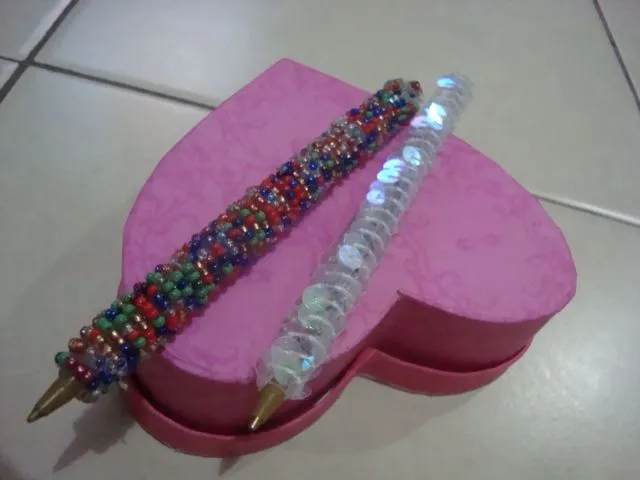 andodeociosa:D!!!!!: regresando... plumas decoradas !!! andodeociosa:D!!!!!: regresando... plumas decoradas !!!