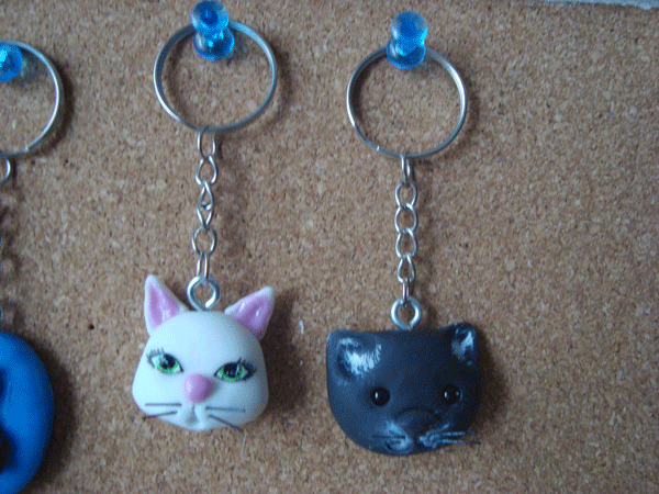 Andrea Taylor - Porcelana fria: llaveros gatos Andrea Taylor - Porcelana fria: llaveros gatos