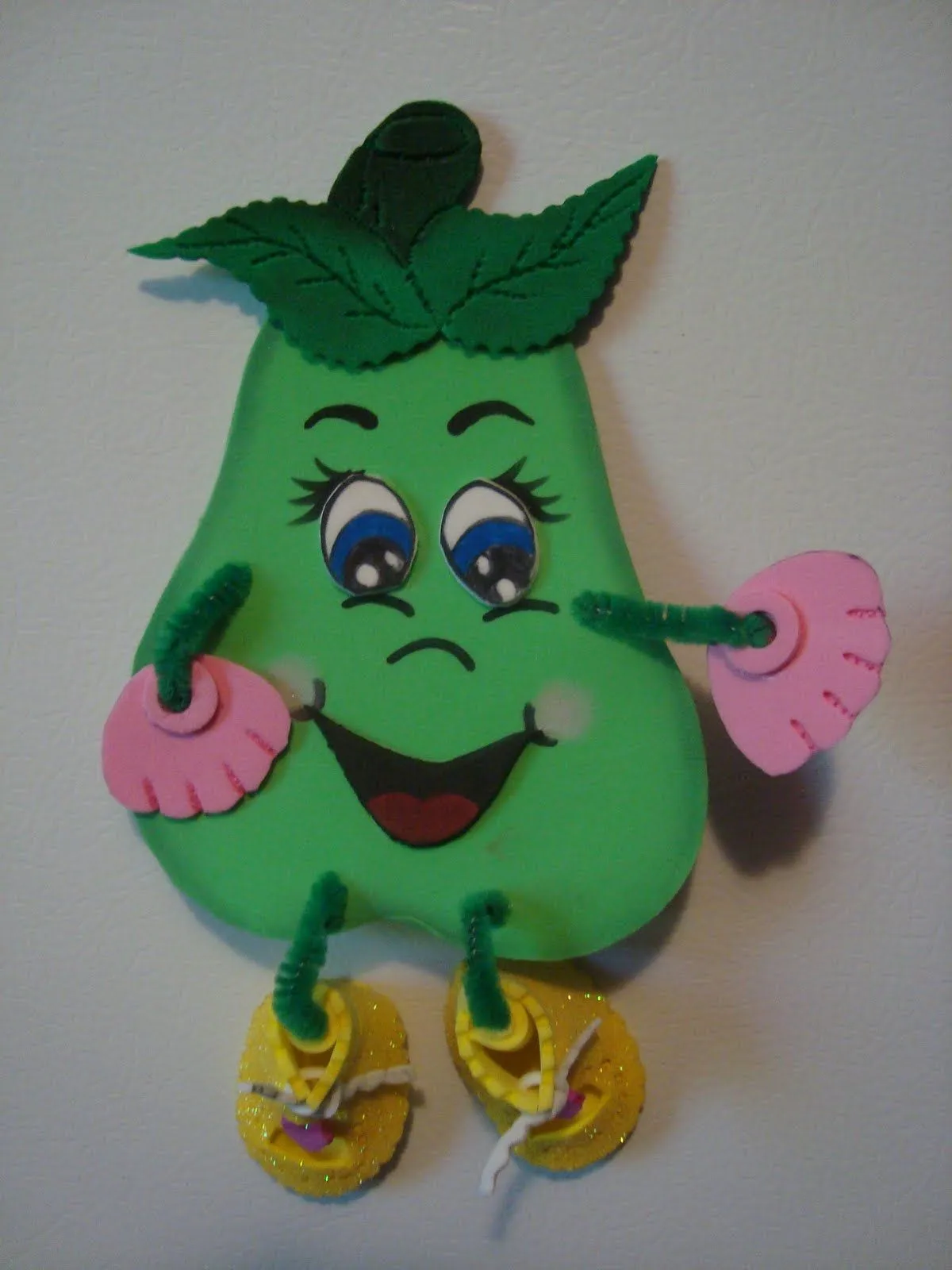Andreascreations: La pera. | Frutas de fomi, Manualidades, Patrón de muñeca de tela Andreascreations: La pera. | Frutas de fomi, Manualidades, Patrón de muñeca de tela