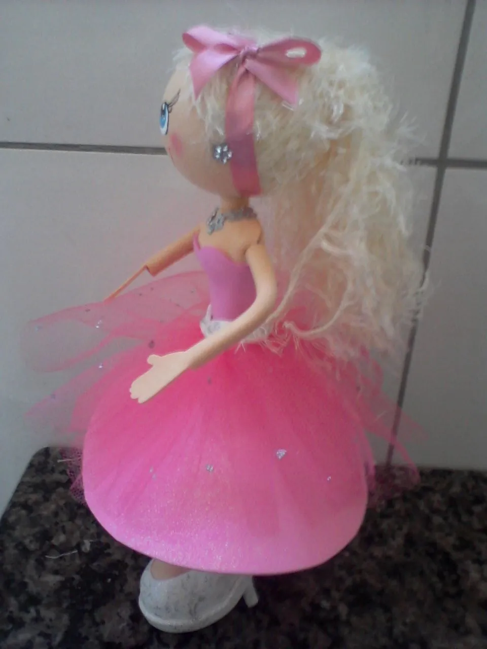 ANDRESSA ARTE COM E.V.A: Fofucha barbie moda e magia minha criação ANDRESSA ARTE COM E.V.A: Fofucha barbie moda e magia minha criação