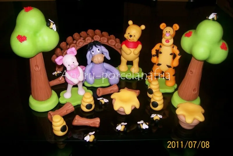 Andru Porcelana Fría: Winnie Pooh Adornos y Souvenirs Andru Porcelana Fría: Winnie Pooh Adornos y Souvenirs