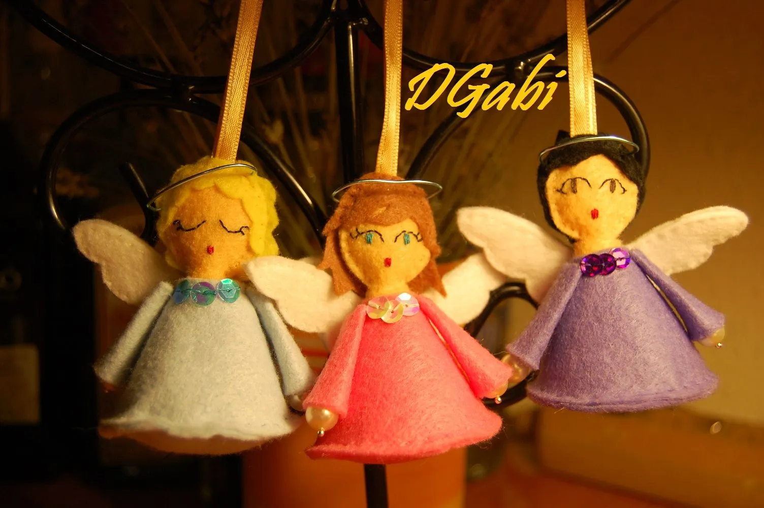 Angeles de fieltro navidad - Imagui