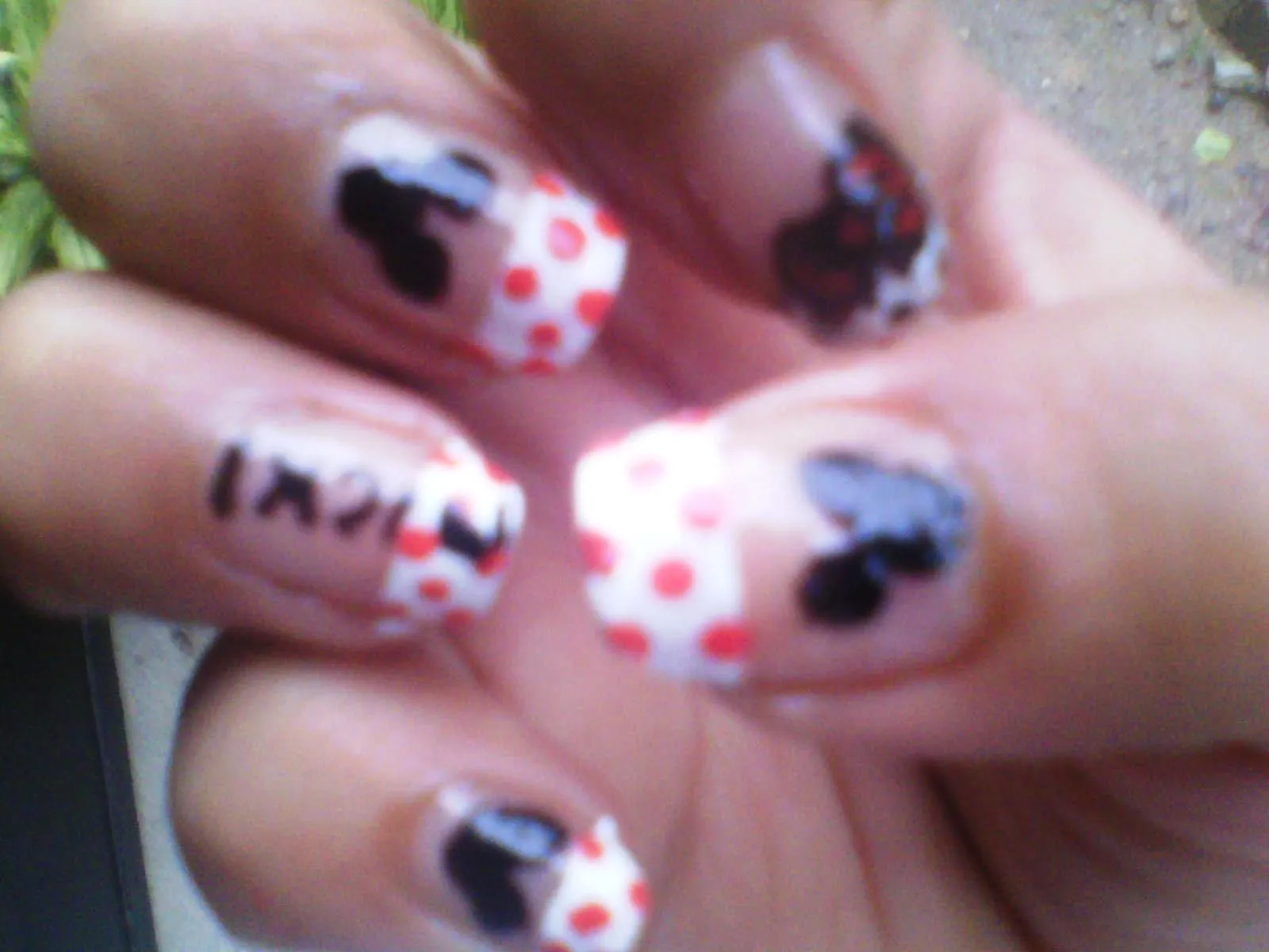 ANGIE'ALLSTYLE: DISEÑO DE UÑAS NATURALES: MICKEY MOUSE Y MINNIE