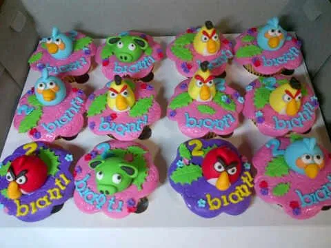 Angry Birds cupcakes for birthday souvenirs | Flickr - Photo Sharing! Angry Birds cupcakes for birthday souvenirs | Flickr - Photo Sharing!