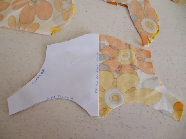 ANILEGRA COSE PARA NANCY: TUTORIAL BAÑADOR PARA NUESTRA MUÑECA NANCY ANILEGRA COSE PARA NANCY: TUTORIAL BAÑADOR PARA NUESTRA MUÑECA NANCY