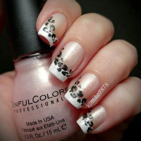 Otro animal print de chita en uñas acrilicas francesas con ... Otro animal print de chita en uñas acrilicas francesas con ...