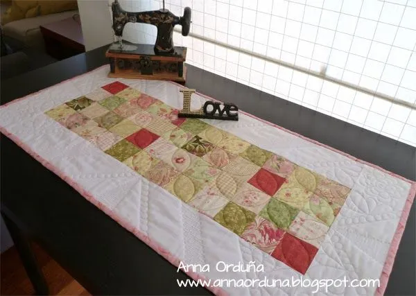Anna Orduña - Mi Rincón de Patchwork: Tutorial: Camino de mesa Anna Orduña - Mi Rincón de Patchwork: Tutorial: Camino de mesa