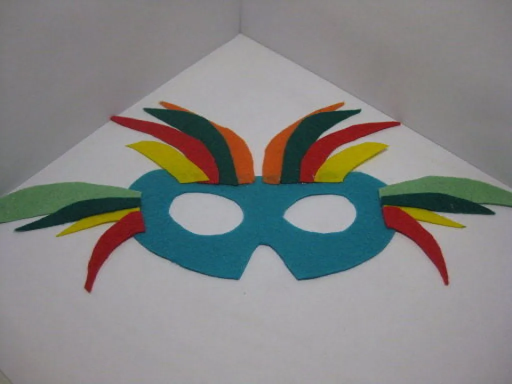 antifaces de fieltro | Aprender manualidades es facilisimo.