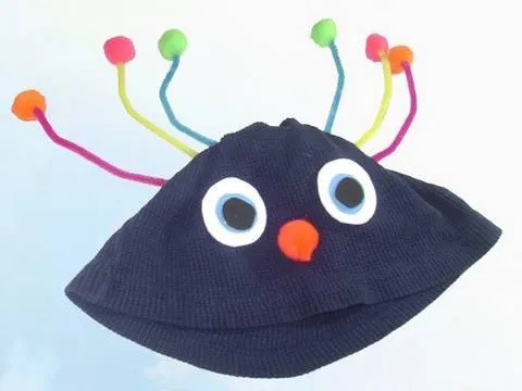 Como reciclar una camiseta para hacer un sombrero - YouTube Como reciclar una camiseta para hacer un sombrero - YouTube