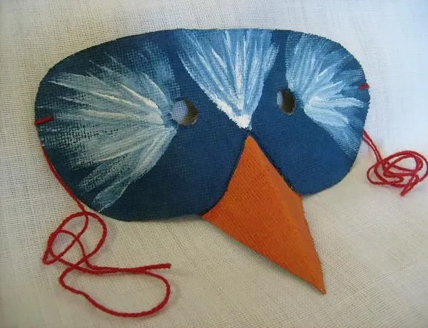 Hacer un antifaz de pájaro con plumas manualidad infantil | IDEAS ... Hacer un antifaz de pájaro con plumas manualidad infantil | IDEAS ...