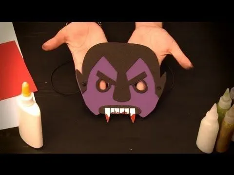 Cómo hacer un antifaz de vampiro : Antifaces de personajes para ... Cómo hacer un antifaz de vampiro : Antifaces de personajes para ...