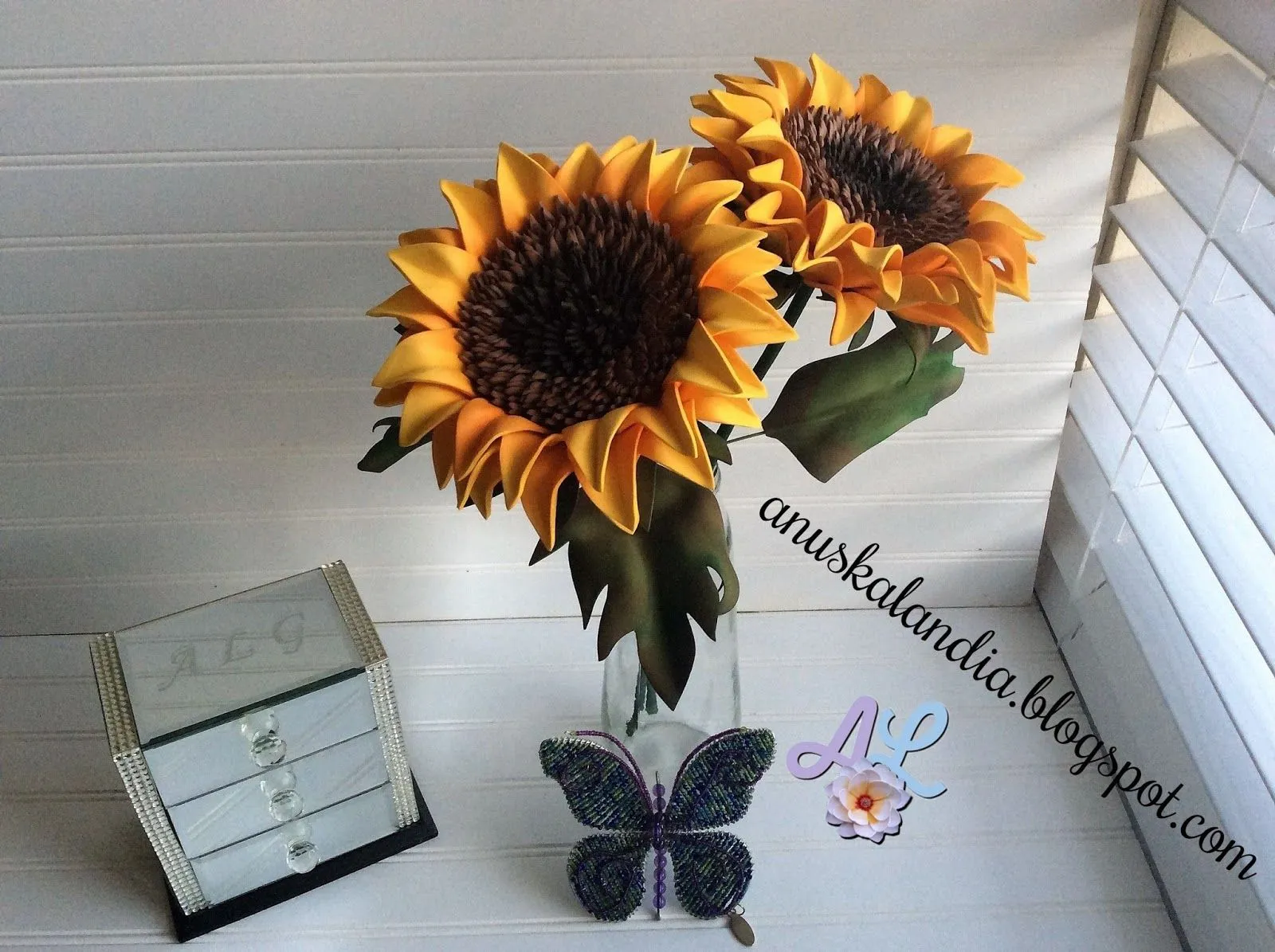 Anuskalandia: CÓMO HACER GIRASOL EN GOMA EVA O FOAMY Anuskalandia: CÓMO HACER GIRASOL EN GOMA EVA O FOAMY