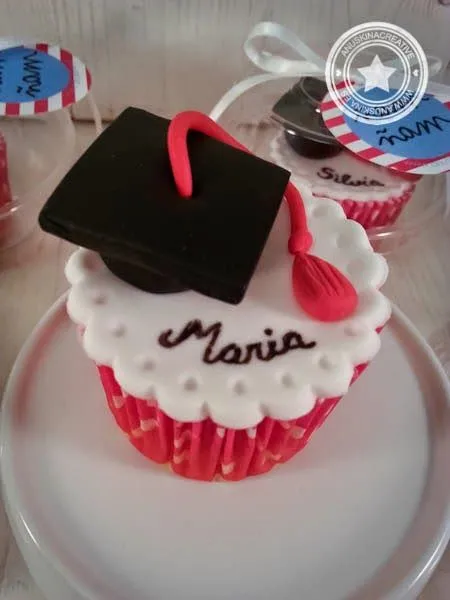 anuskina creative: CUPCAKES GRADUADAS!
