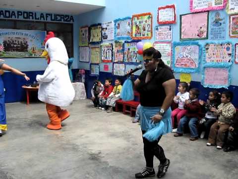 Aparece la gallina turuleca en el show de la semana de la ...