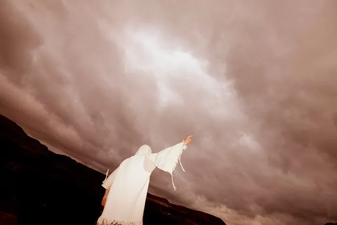 El Apocalipsis: el Reino de Dios y las vestiduras blancas | Universal El Apocalipsis: el Reino de Dios y las vestiduras blancas | Universal