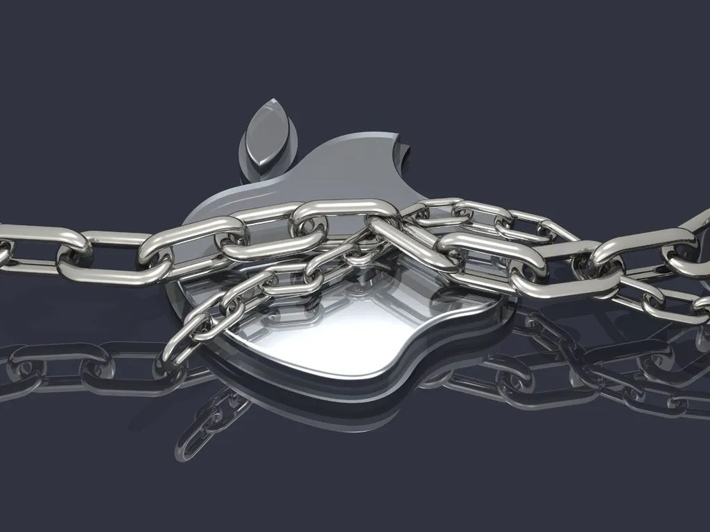 Apple Logo and Chains | Norebbo – Pro Designer and 3D Illustrator
