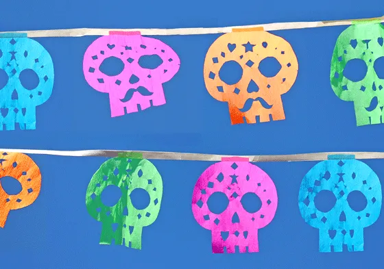 Aprende a hacer calaveras de papel picado. • Happythought Aprende a hacer calaveras de papel picado. • Happythought