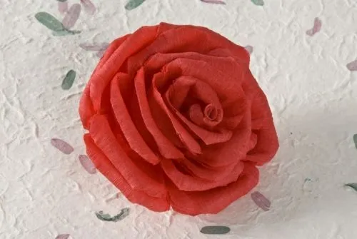 Aprende a hacer flores de papel crepé. Si te gusta elaborar ...