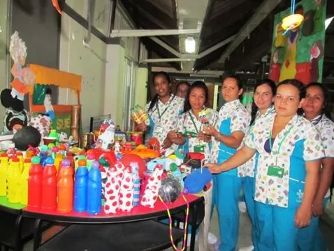 Aprendices SENA realizan juguetes con material reciclable ...
