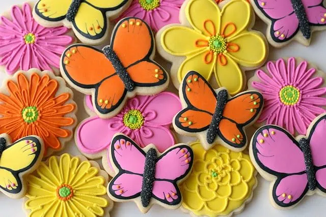 Los apuntes de Titina: Como hacer galletas decoradas de mariposas