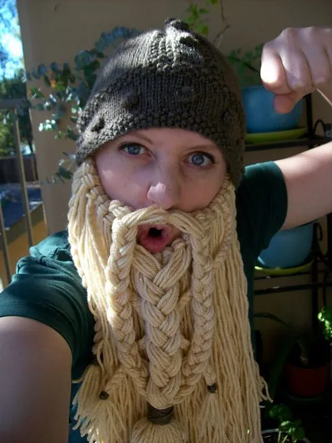 Apuros de una tejedora compulsiva: Gorro Vikingo I, comienzos. Apuros de una tejedora compulsiva: Gorro Vikingo I, comienzos.