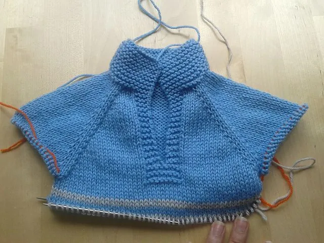 Apuros de una tejedora compulsiva: Jersey de bebe Telemark Apuros de una tejedora compulsiva: Jersey de bebe Telemark