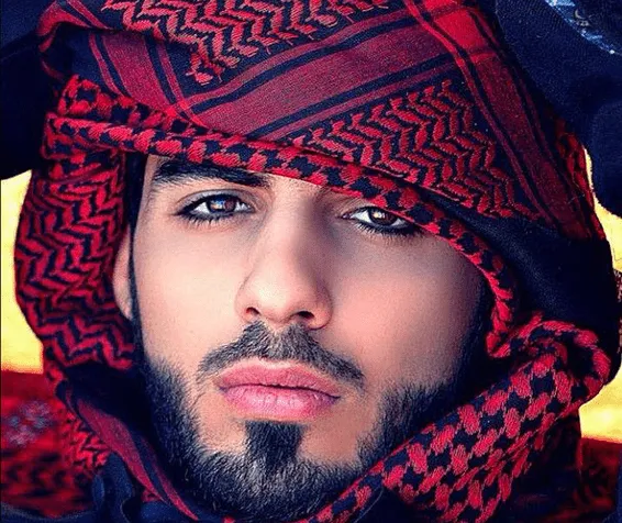 La foto de uno de los hombres expulsados de Arabia por ser ...