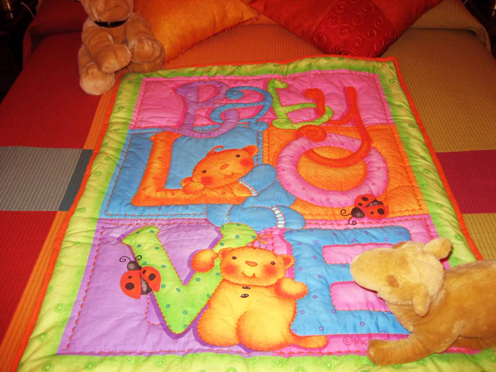 El Árbol Mágico de Beluna: Una preciosa colcha para el querido bebé: