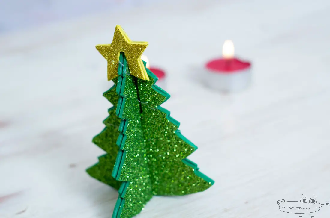 Árbol de Navidad 3D en goma eva -Manualidades Infantiles Árbol de Navidad 3D en goma eva -Manualidades Infantiles