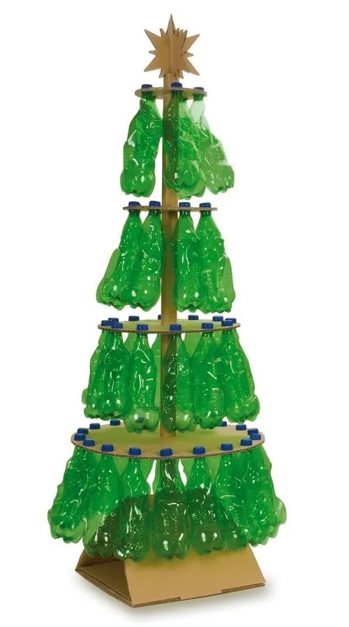 Árbol de navidad hecho con materiales reciclados | Construccion y ... Árbol de navidad hecho con materiales reciclados | Construccion y ...